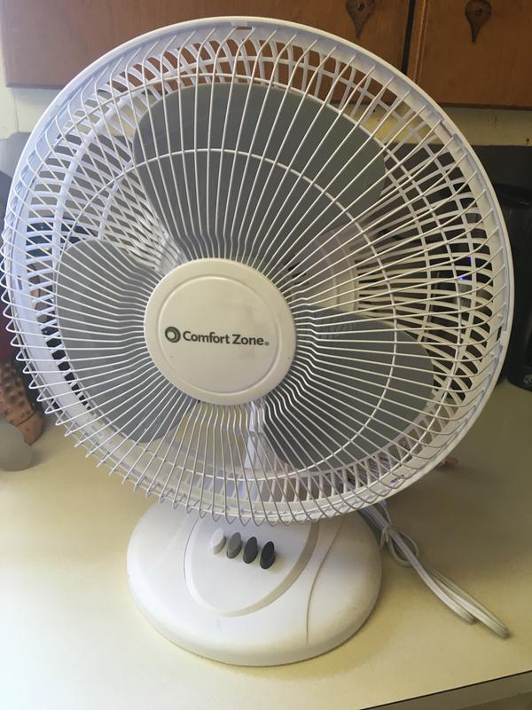 Comfort Zone 12 in. White Oscillating Table Fan CZ121BW - The Home Depot