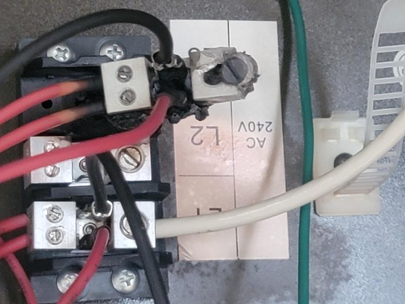 Comfort Zone Up to 10000-Watt Electric Garage Heater with Thermostat in the  Electric Garage Heaters department at Lowes.com