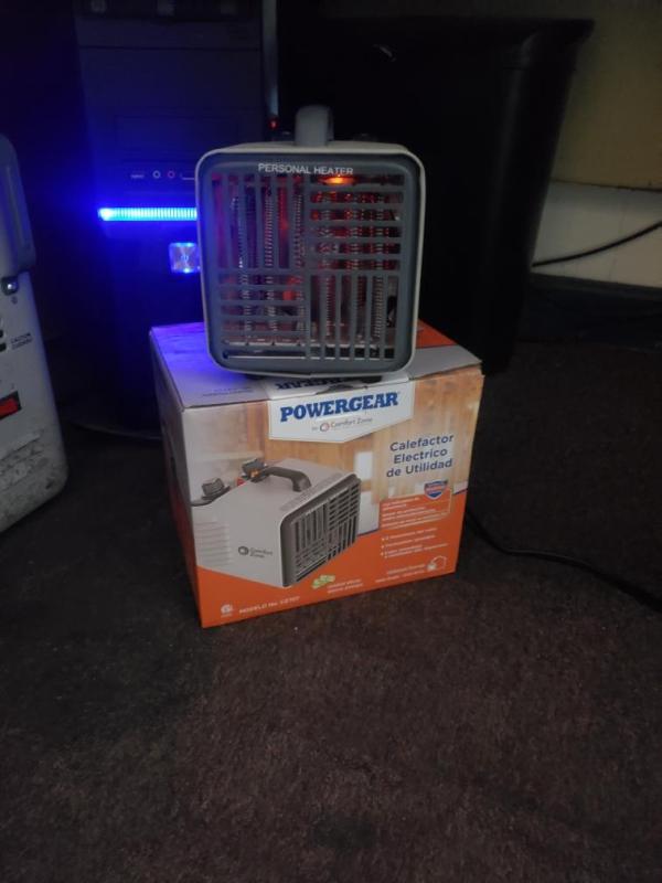 Comfort Zone Up to 1500-Watt Utility Fan Utility Indoor Electric Space  Heater with Thermostat in the Electric Space Heaters department at Lowes.com