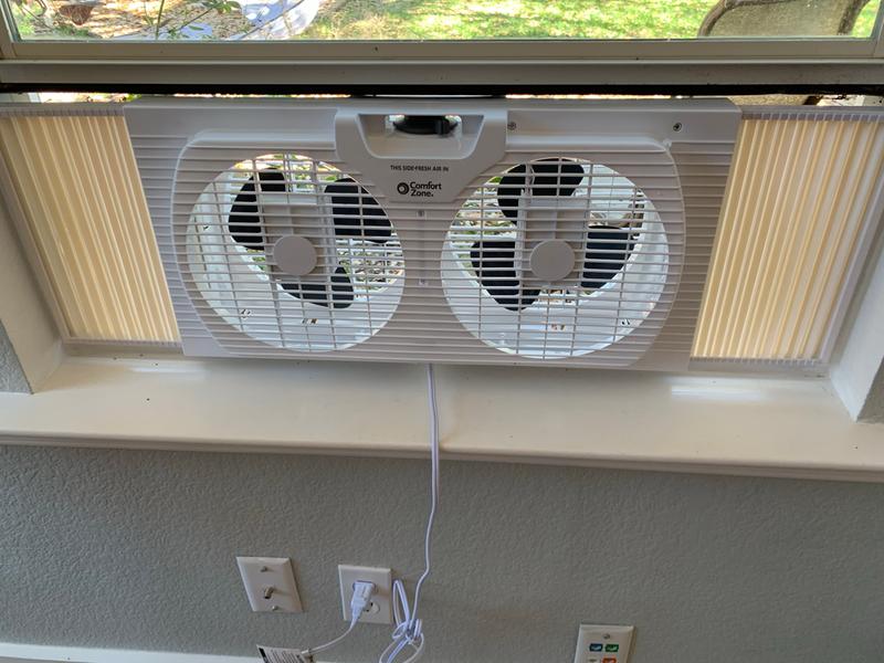 Comfort Zone 9 2 Speed Twin Window Fan With Manual Reversible Airflow Comfort Zone H2 Brands Group