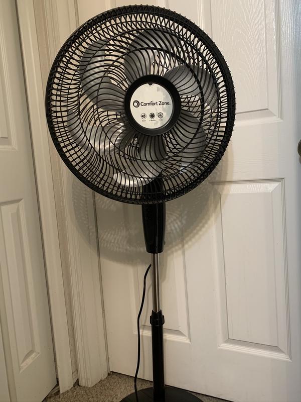 Comfort Zone 18 3 Speed Powr Curve Oscillating Pedestal Fan In Black Comfort Zone H2 Brands Group