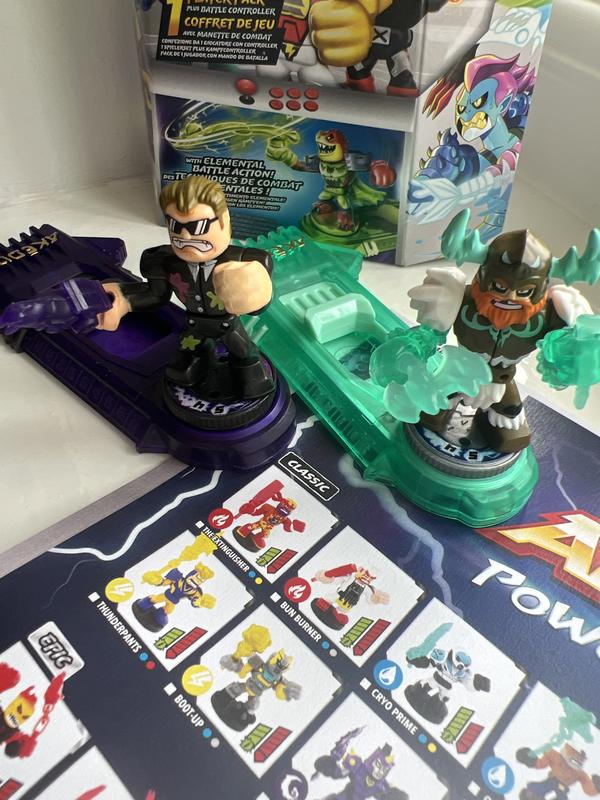 Akedo Powerstorm Triple Strike Tag Team Arena - Set Da Gioco Con 2 Guerrieri Esclusivi, Tabellone Luminoso E 40+ Effetti Sonori