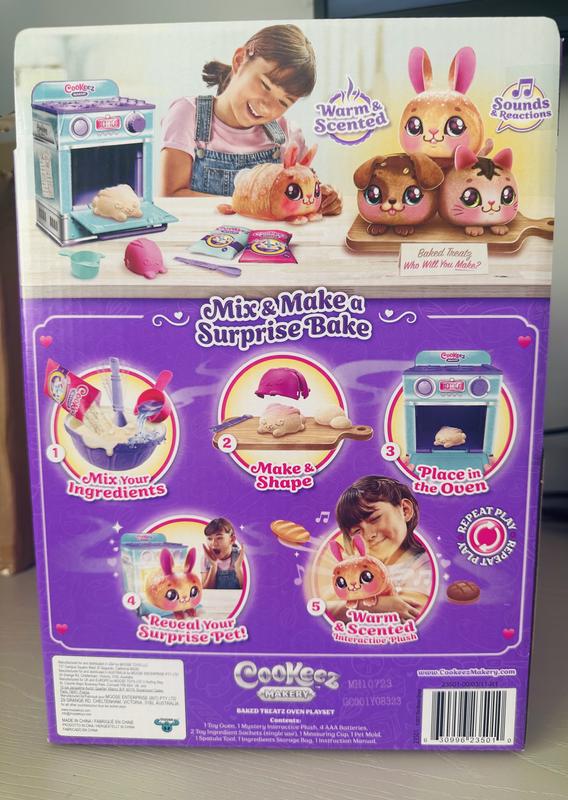 Cookeez Makery 8.5 Oven Playset & Plush Toy Kit