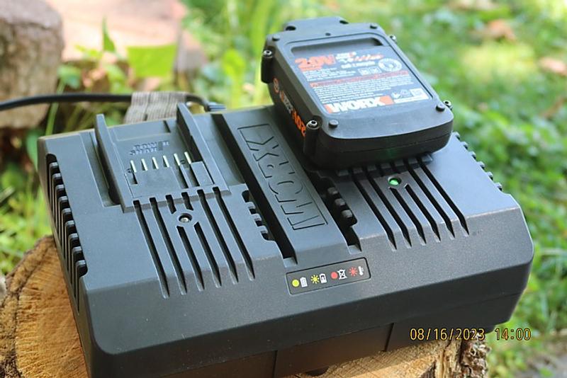 20V 1-hour Dual Port Quick Charger