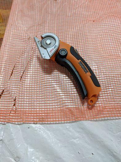 ZipSnip used in cutting polypropylene netting.