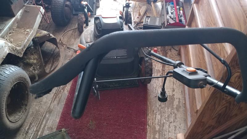 Foam handle gripslipped all the way left and split for about 8"