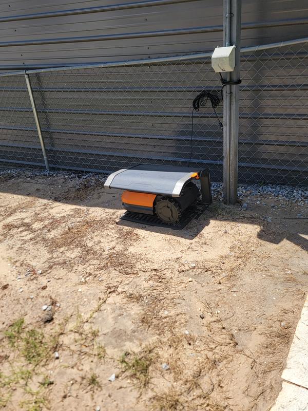 The robot lawn mower that never works