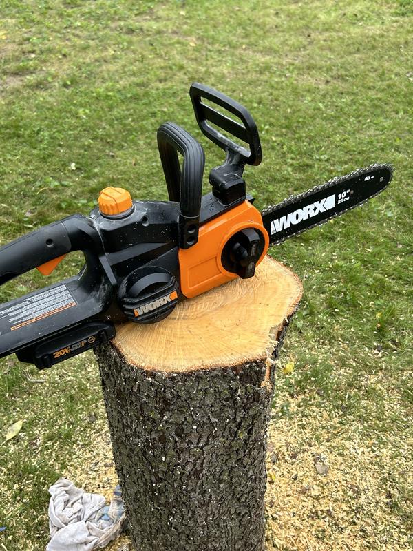 Worx 20V 5 Mini Cordless Chainsaw, 3.9 lbs, 22 ft/s Chain Speed, Power  Share Battery, Upper & Hand Guard - Battery & Charger Included