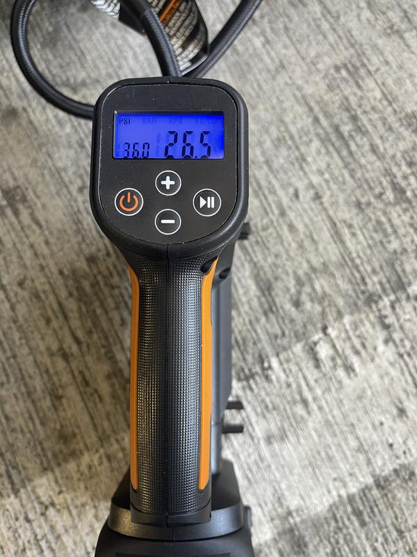 Easily set the PSI with the + and - buttons, and get it started or pause it by pressing the play/pause button
