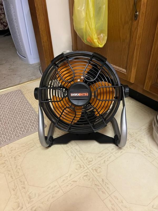 WORX 9 in 20 Volt 2 Speed Indoor or Outdoor Black Personal Fan in