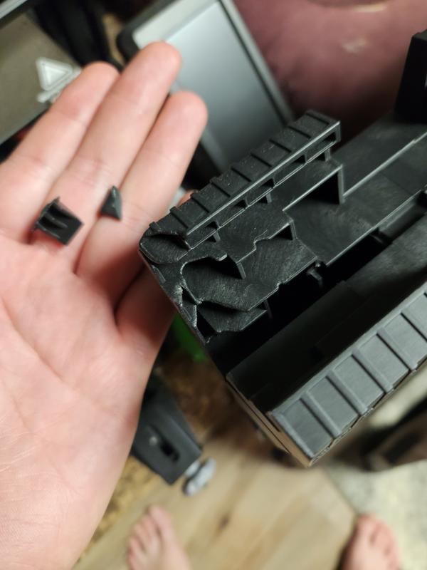 Broken plastic on both ends of this sawhorse