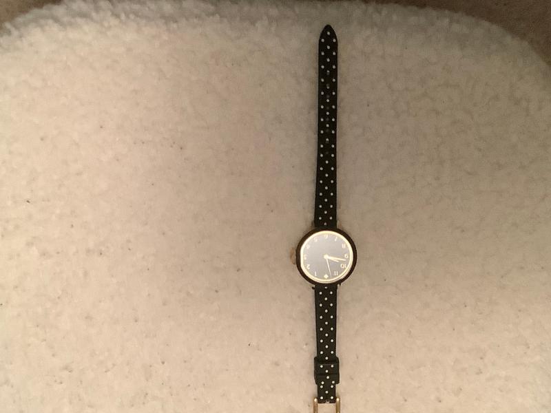 kate spade new york park row three-hand black and white dot