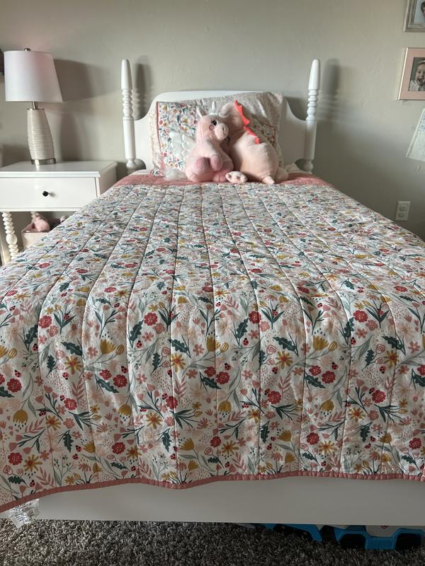 Traditional Vivienne Easy Assembly Solid Wood Twin Bedframe