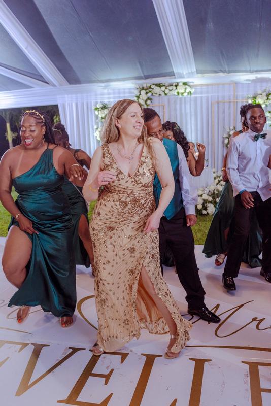 Review Thumbnail Image 0 361379166