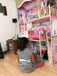 kidkraft dollhouse for 18 dolls