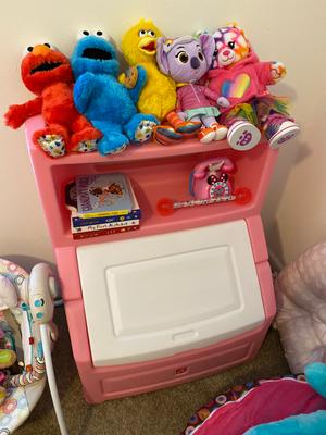little tikes pink toy box with bookshelf