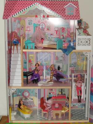 annabelle dolls house