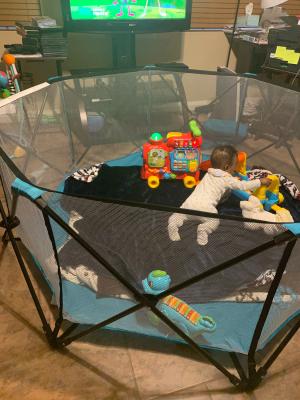 regalo portable playard