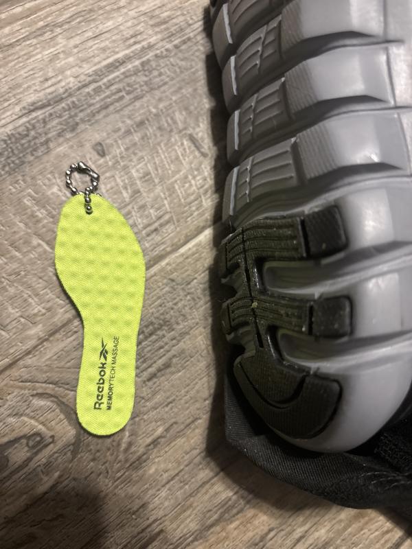 LOVE the sporty feel!