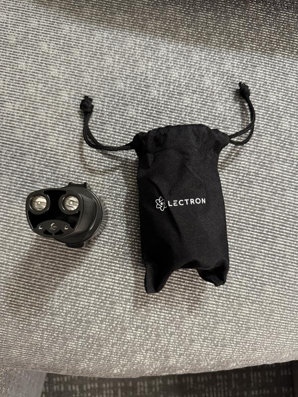 Comes with a nice storage bag.