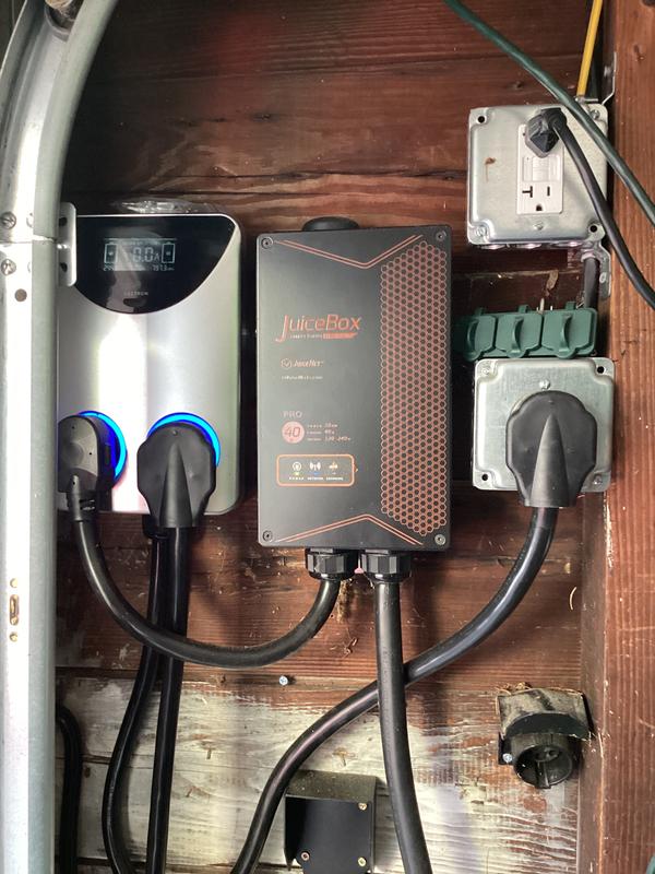 Good Feature - Primary Keeps JuiceBox alive even when Secondary is charging