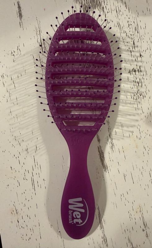 Customer photo for "LOVE this brush!"