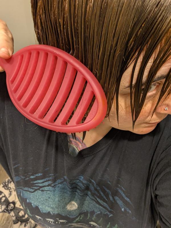Customer photo for "Works well for tangles"