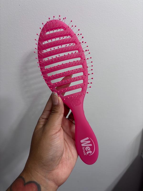 Customer photo for "Easy clean and helps untangle"
