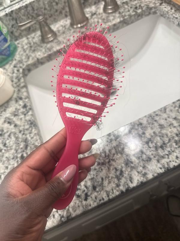 Customer photo for "Helps detangler- wet brush"