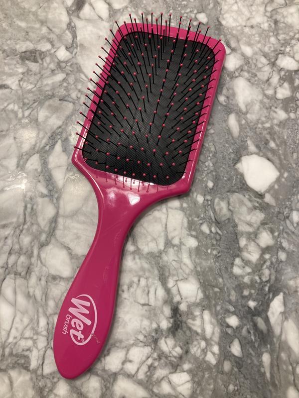 Great for minimizing damage on wet hair