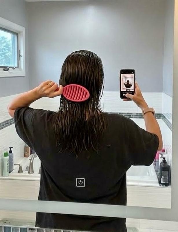 The Wet Brush Speed Dry detangles smooth and cuts blow-dry time in half without tugging.