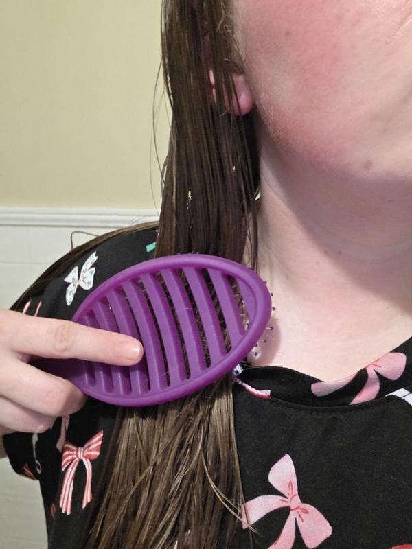 Customer photo for "Love this brush!"