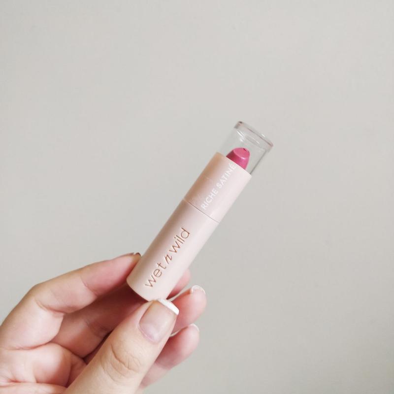 ホワイトサンズ　リッチ Amazon.com: wet n wild Mega Last Rich Satin Lip Color, Rich