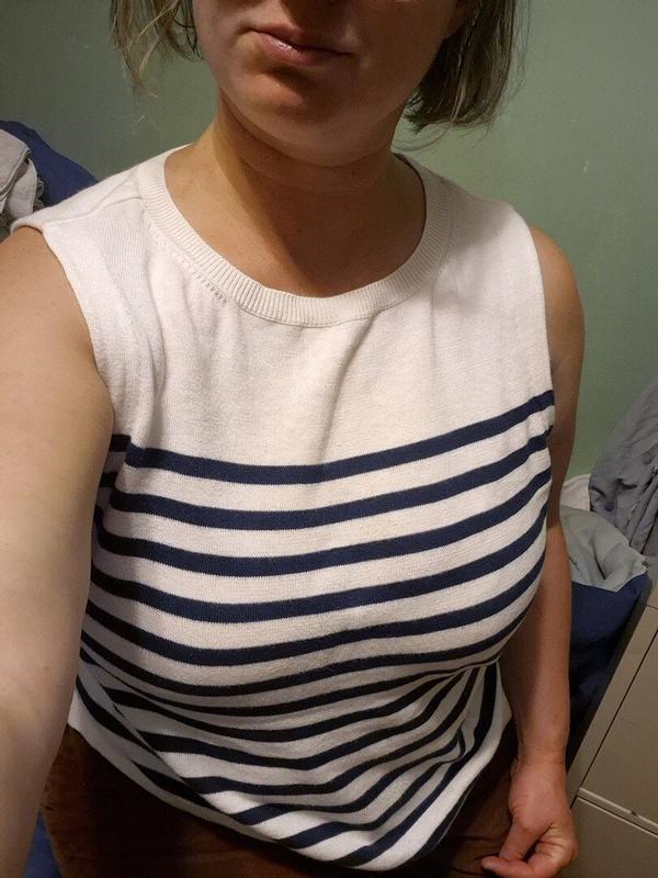 Review Thumbnail Image 0 356482827