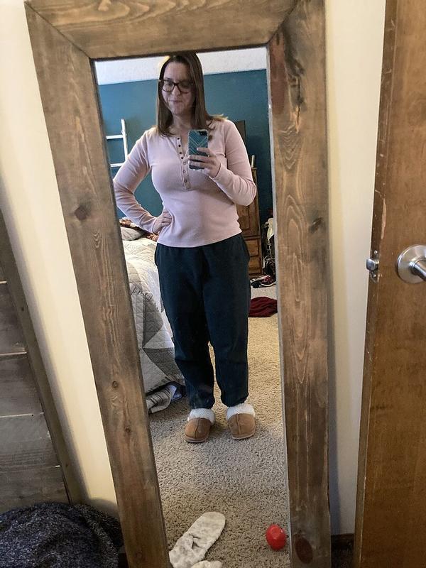 Customer photo for "Perfect sweatpants!"