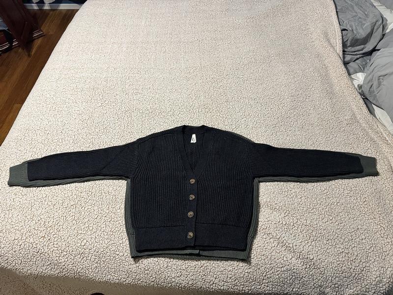 Customer photo for "Black is MUCH smaller than green"
