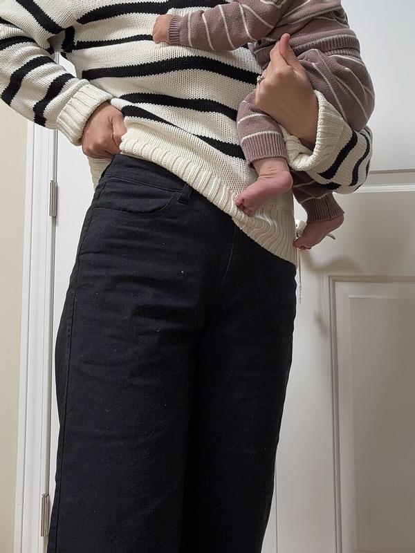 Customer photo for "These pants have me feeling great postpartum!!!!"