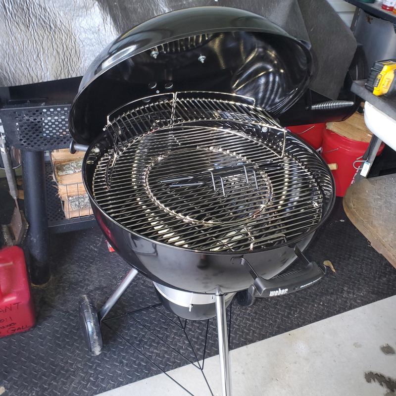 Weber Master-Touch 22-in W Smoke Kettle Charcoal Grill