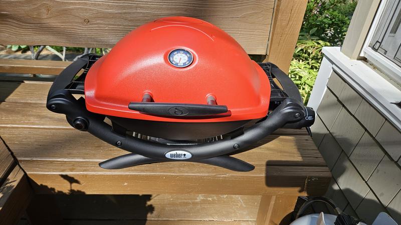 Weber q1200 outlet red