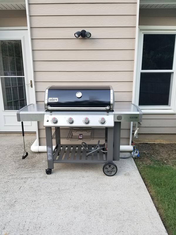 Weber hotsell 410 genesis