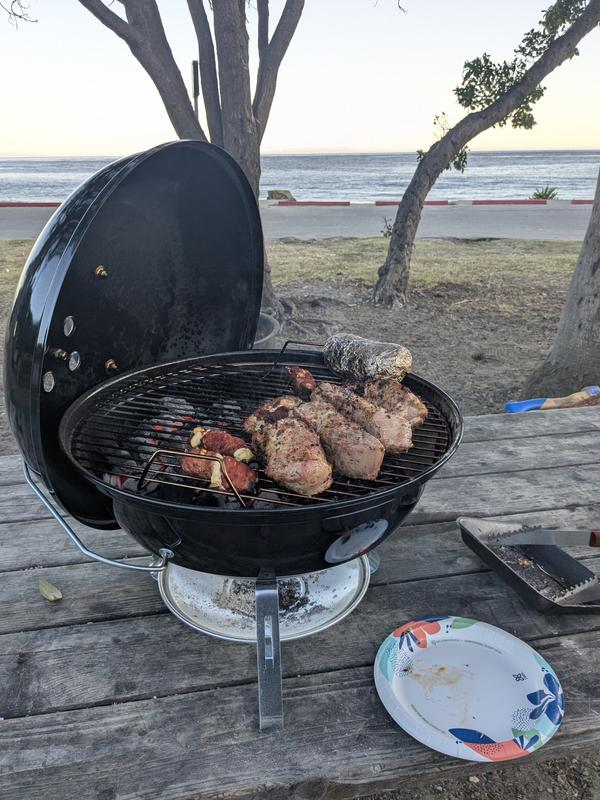 Weber Jumbo Joe 18-in dia 240-in² Steel Portable Charcoal