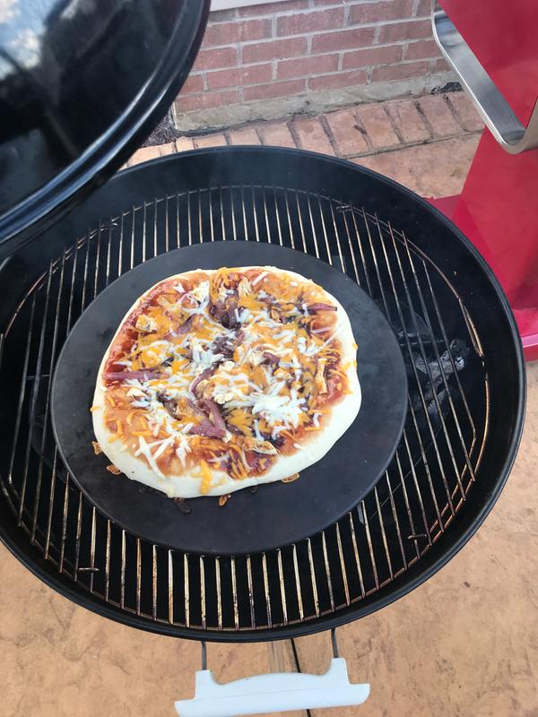 Lodge pizza pan works great on the smokey Joe : r/webergrills