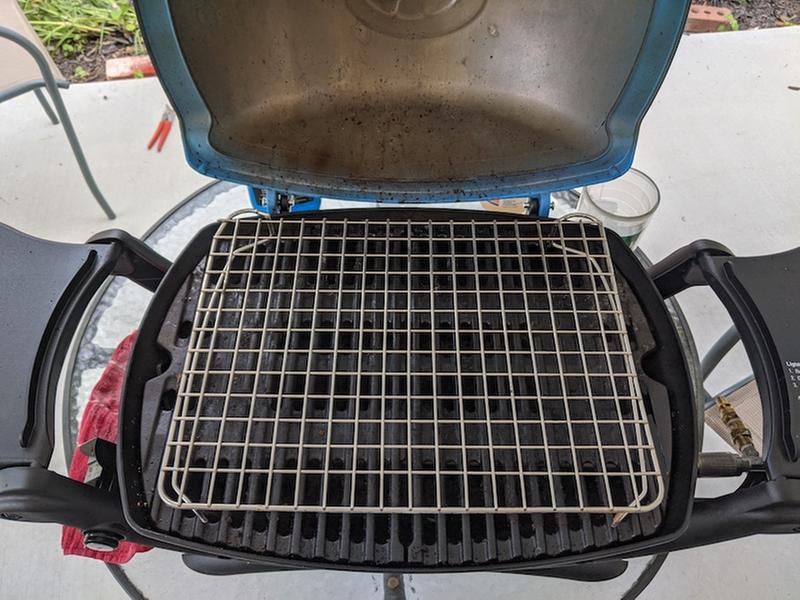Weber Q 189-Sq in Orange Portable Gas Grill in the Portable Grills department at Lowes.com