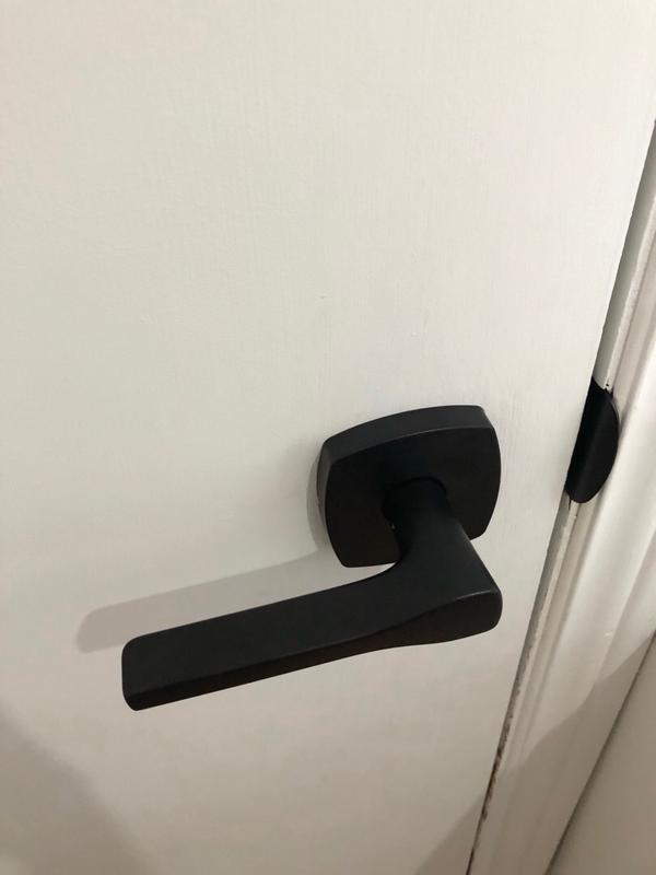 Prague Lever - Hall/Closet - | Weiser