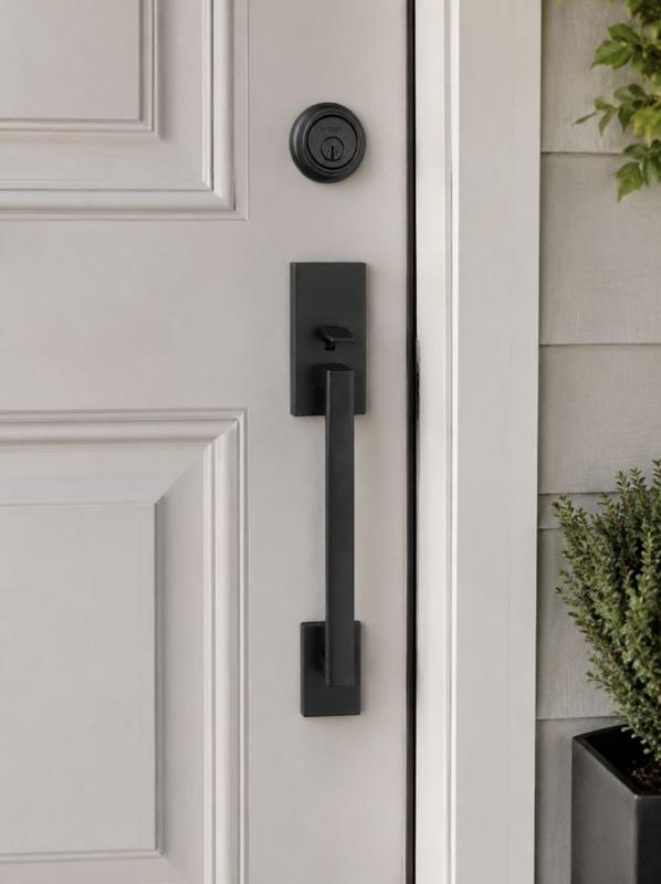 San Clemente Handle with Halifax Lever (Square) - | Weiser