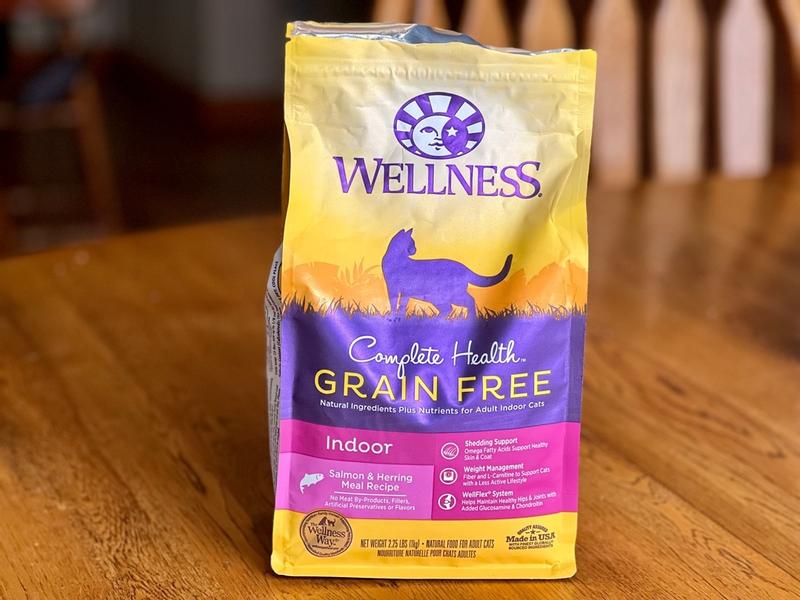 Wellness complete health indoor cat outlet food