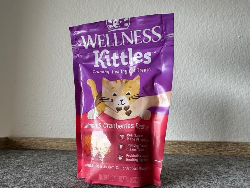 Wellness Kittles Crunchy Salmon Cranberry Cat Treats – Petsense