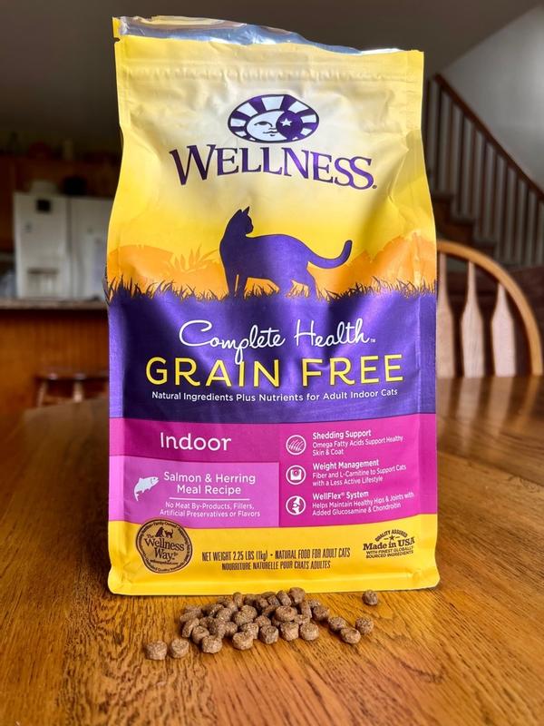 Wellness Healthy Weight Adult Cat Food (11.5 lbs), On Sale