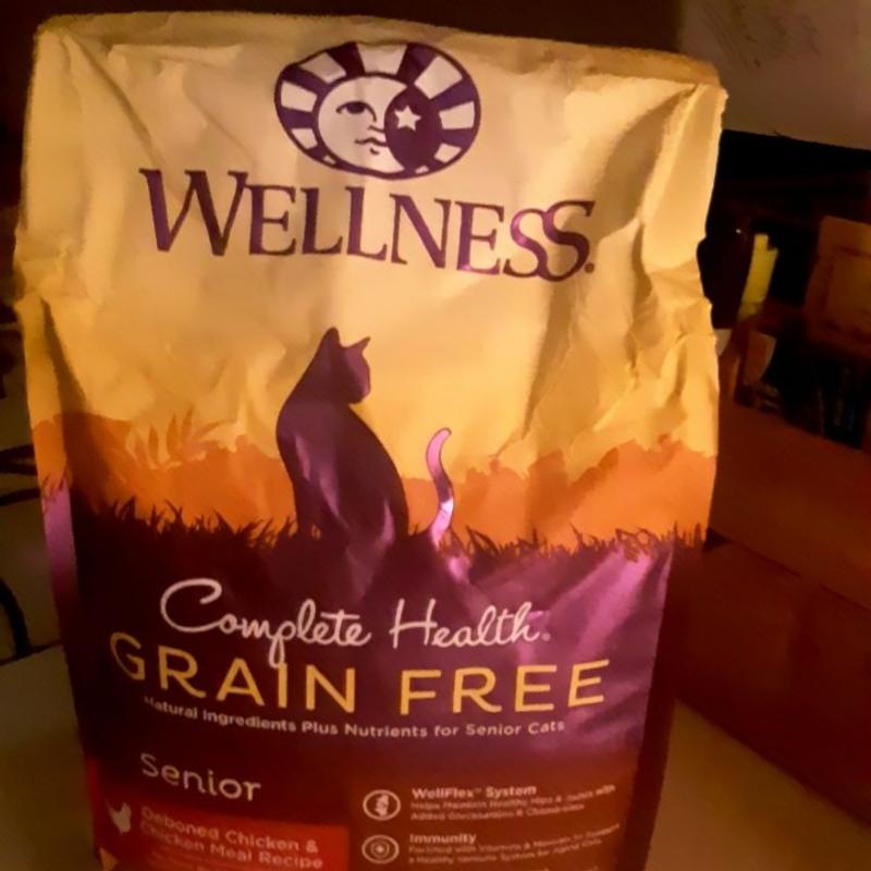 Wellness Complete Health Deboned Chicken Chicken Meal Grain Free