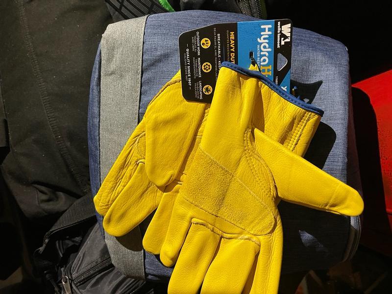 Men's HydraHyde® Leather Shirred Wrist Gloves | Wells Lamont